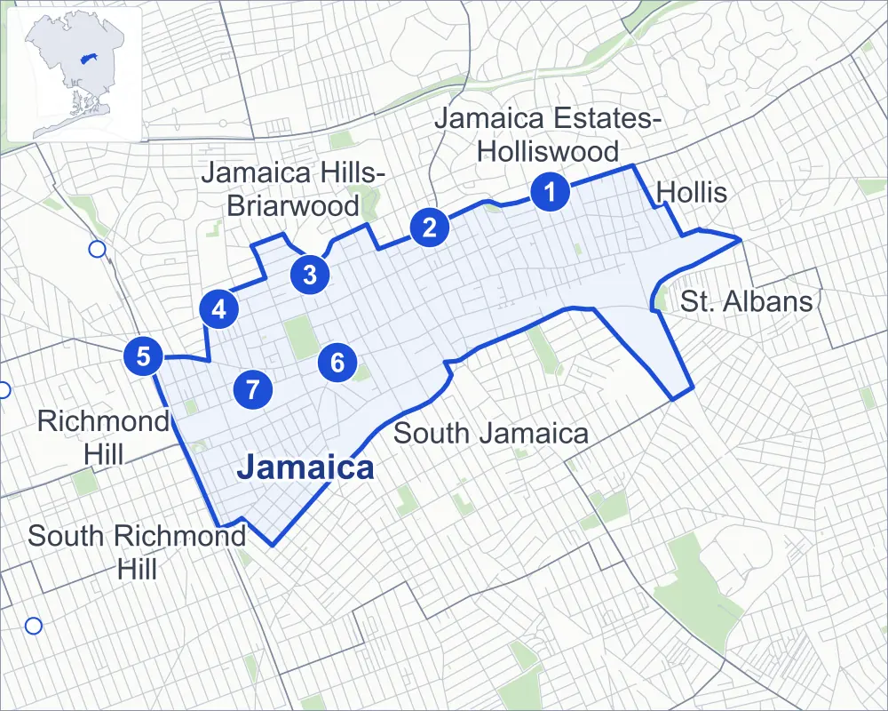 Street map of Jamaica, Queens, outlined among South Jamaica, Jamaica Hills-Briarwood, St. Albans and Jamaica Estates-Holliswood, with its seven subway stations and Rufus King Park.