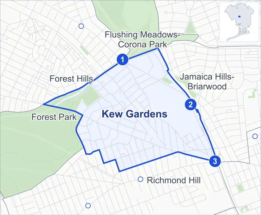 Street map of Kew Gardens, Queens, outlined among Richmond Hill, Jamaica Hills-Briarwood, Forest Hills and Forest Park, with its three subway stations and Forest Park.